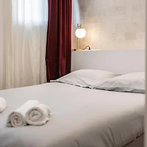 cannes-centre-10mn-palais-plages-croisette.fr-provencehotel.com/